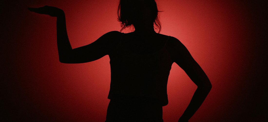 El baile, la amistad y los muchachos