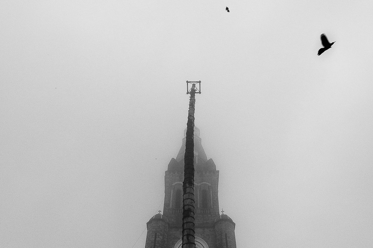 Fantasma y monumento [Selección]